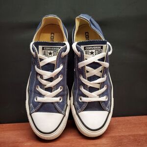 Converse Chuck Taylor All Stars Canvas Low Top UNISEX Sneakers M9697